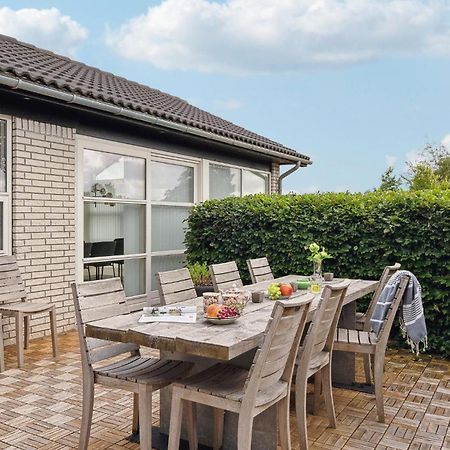 Gorgeous Home In Sunds With Kitchen Kültér fotó