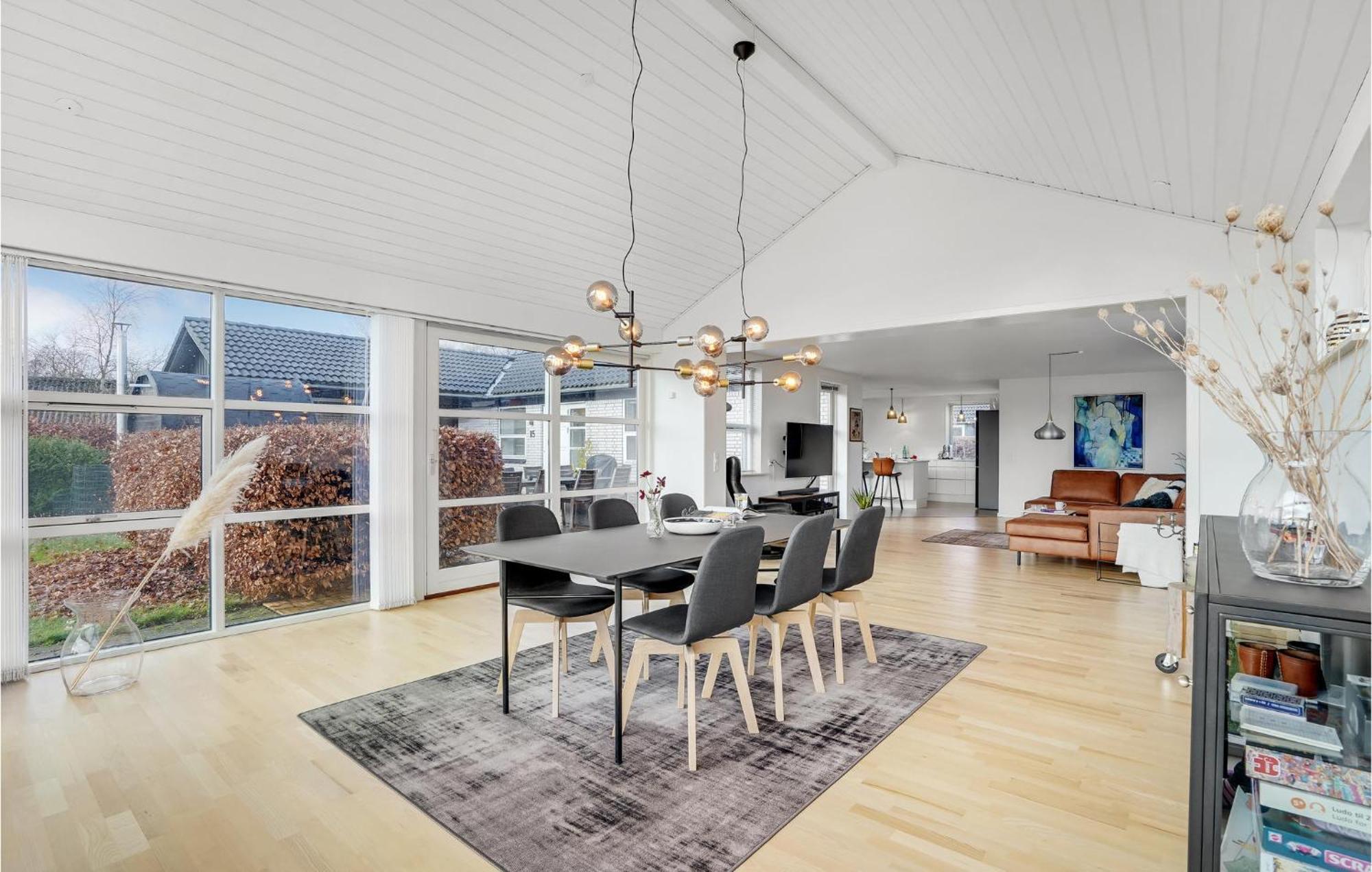 Gorgeous Home In Sunds With Kitchen Kültér fotó